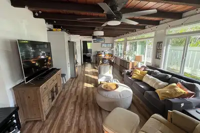 Image de Cozy Island Home! Short Drive to Mcbh & the beach.