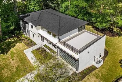 Image de 5Bed/6Bath Ultra Modern Mansion