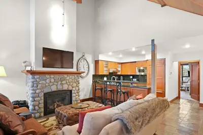 Image de Montebello Private Home C2