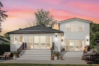 Image de Lakefront Luxe | Dock, Kayaks & Modern Design