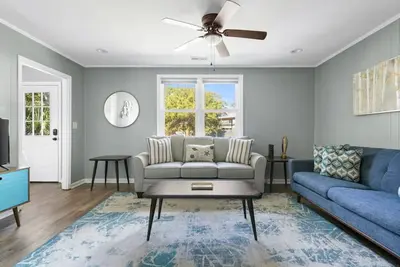 Image de Folly Beach - 3 Blocks to Beach - Sleeps 6!