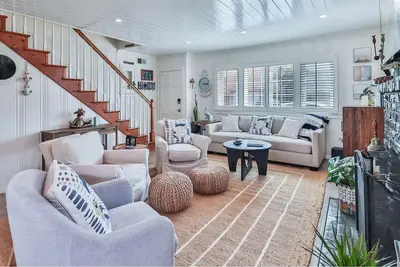 Image de Famous Captain's Bungalow