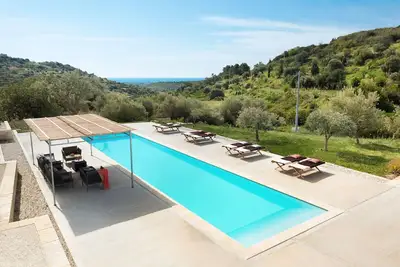Image de Maison de vacances privée avec climatisation, piscine privée, Wifi, Tv, terrasse, vue panoramique