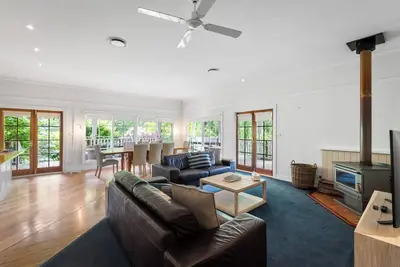 Image de Magical Lucindale - Gorgeous 4 Bedroom House - Lucaston