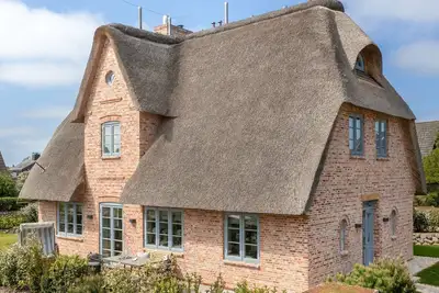 Image de Sööderlik Hüs - Hausteil mit 4 Räumen im Eg, Ug, Og ca. 205 m² Nutzfläche