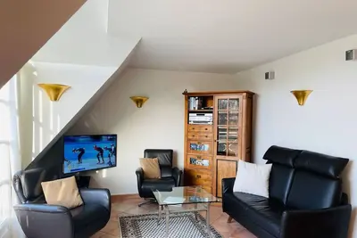 Image de Landhaus Normannenweg, App. 4d - In Zentraler und Ruhiger Lage Gelegenes 3-raum Appartement im Og-