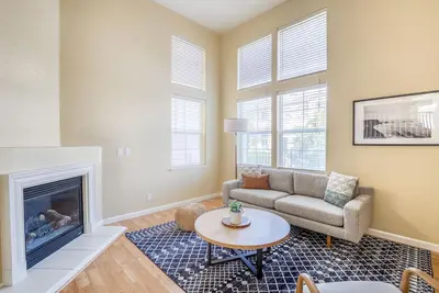 Image de Serene San Jose 3br w/ A/C, nr Hiking Trails & Shopping, by Blueground