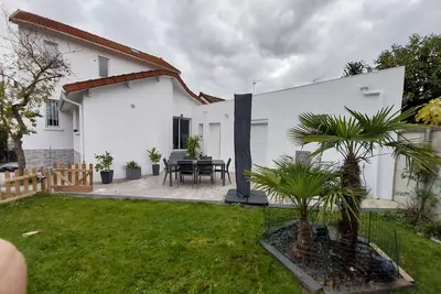 Image de Villa \"Maison Entre Paris Et Aéroport Cdg\" avec terrasse partagée, jardin partagé et Wi-Fi