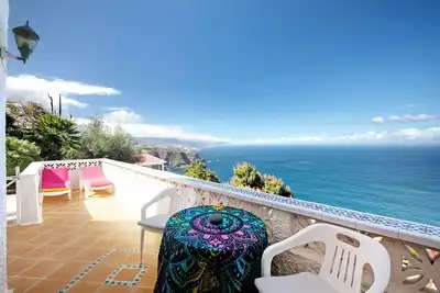 Image de Appartement de vacances \"En JardĂn Mariposa\" avec vue sur la mer, piscine partagĂ©e et Wi-Fi