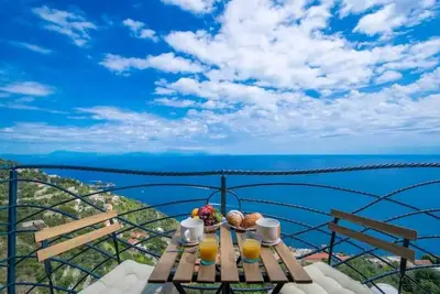 Image de In Amalfi Coast: Modern and elegant \"Mareblue\" house with wonderful sea view