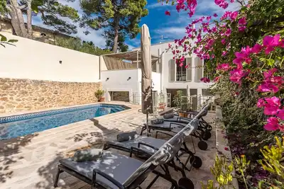 Image de Beautiful Town Villa 'casa May' With Pool for 6 Persons in Selva