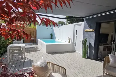 Image de Entre Aix-en-Provence et Marseille, maisonnette climatisée indépendante, piscine