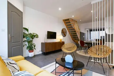 Image de Maison 3 chambres avec cour, proche métro