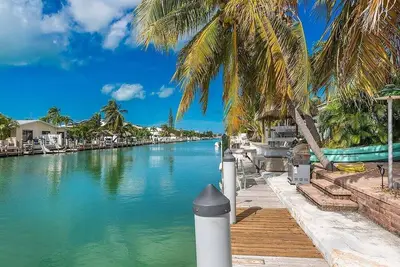 Image de Casita Blanca - Waterfront home, Beach Club w Pool