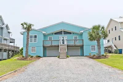 Image de Milly's Place, Oceanfront House in Emerald Isle, Nc!