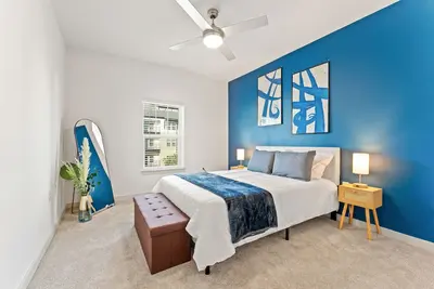 Image de Vibrant Haven 10 Min to Parks Pet-Friendly