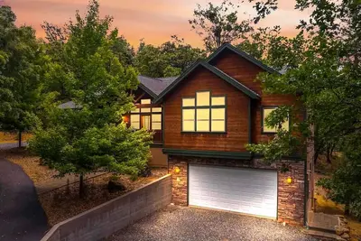 Image de 4bdr luxury lodging near Yosemite & Stanislaus Parks and skiing Dodge Ridge