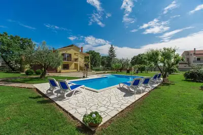 Image de Appartement de vacances avec piscine près de Porec
