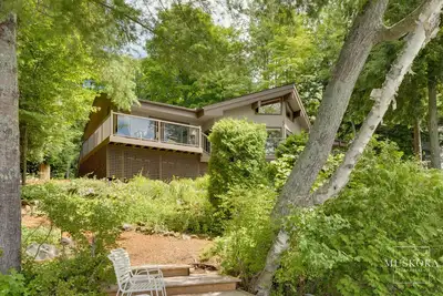 Image de Welcome to Woodlands on beautiful, historic Lake Muskoka!