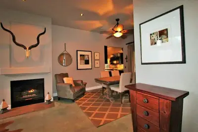 Image de Westside Wine Country Chic Shack~\nSleeps 6 comfortably, close to wineries~