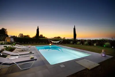 Image de Olive Garden Residence, with Privare Pool, Full Kitchen, Garden, Pet Friendly