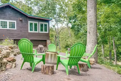 Image de Cozy Steelville Retreat: River + Trail Access!