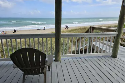 Image de Beach House with Golf Cart! 2 Bedroom, Sleeps 6. Excellent location!