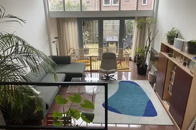 Image de Spacious House, Close to City Centre, 3 Bedrooms!