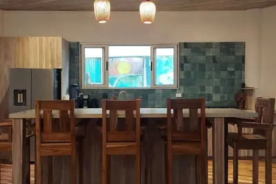 Image de New Beach House with Direct Beach Access in North Guiones, Nosara
