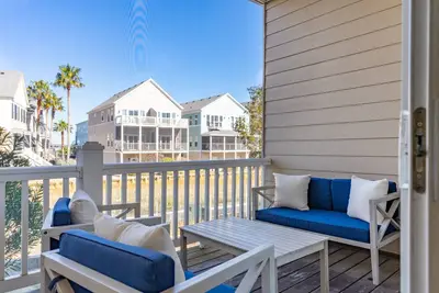 Image de 30 Night Minimum Stay - River View, Community Pool & Dock