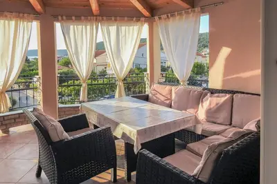 Image de Appartements Nikolina J (98229-A1) - Supetarska Draga - île de Rab