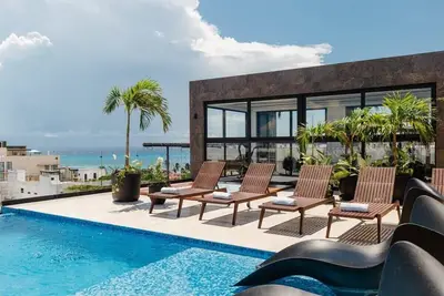 Image de Near 5th Ave, Oceanview Pool, Gym, Walk to Beach