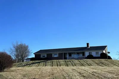 Image de Brick Farmhouse