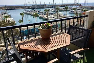 Image de Appartement \"Vistas Al Puerto\" avec vue sur la mer, balcon et Wi-Fi