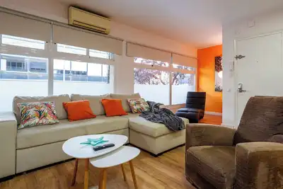 Image de Appartement \"Orange Loft\" avec Wi-Fi et climatisation