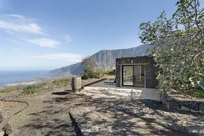 Image de Maison de vacances 'Apartamento El Moral' avec vue sur la mer, terrasse privée et Wi-Fi
