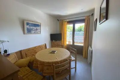 Image de Appartement 5 pers, centre Cernix, piste & commerces, animaux admis, parking, balcon