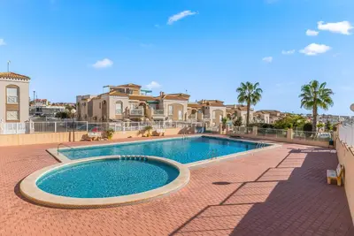 Image de Appartement \"Àngel\" avec piscine partagée, terrasse privée et Wi-Fi
