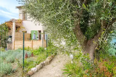Image de Appartement 'Vallon Des Prés' avec terrasse privée, jardin commun et Wi-Fi