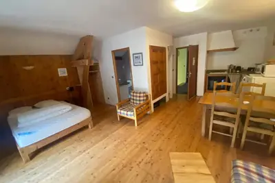 Image de Appartement 'Chez Bérangère Au Chalet De Segure' avec vue sur la montagne, jardin partagé et Wi-Fi