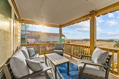 Image de Summer Savings - Soundside Dog Friendly w/ Hot Tub, Screened Porch, Media Room