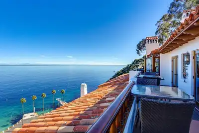 Beautiful Catalina Island Villa in Hamilton Cove 1-72