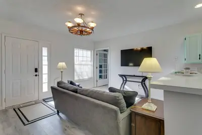 Image de Horse Farm Apartment w/ Balcony in Aurora!
