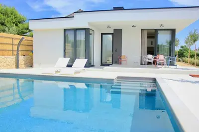 Image de Maison de vacances Rab (Stadt) pour 1 - 5 personnes avec 2 chambres à coucher - Maison de vacances