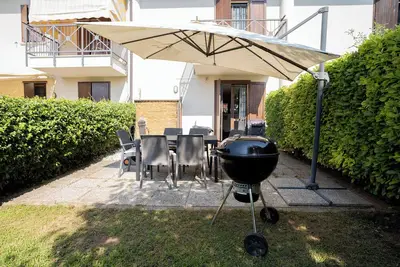 Image de A country holiday house with garden and gym