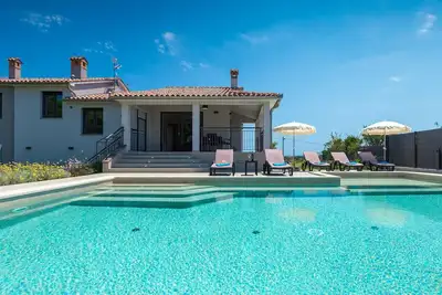 Image de Superbe maison Ă Pula
