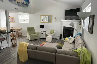 Image de Neverland - memory making house for kids, dog, pirates also handicap accessible