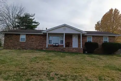 Image de Kaylee's Cottage outside Springfield Missouri near fairgrounds and nature trail