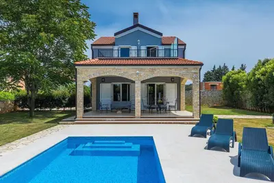 Image de Maison en bord de mer Ă Pula