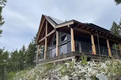 Image de New Mountain Cabin perfect for outdoor enthusiasts- hiking, fishing, relaxing!